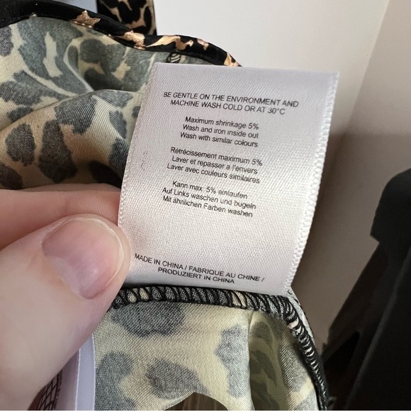 Ganni Animal Print V-Neck Midi Dress size 8 - Picture 8 of 8